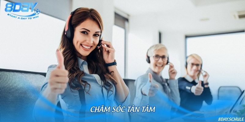 Chăm sóc khách hàng chuyên nghiệp với tinh thần tận tâm tận tụy